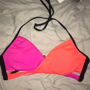 Victoria Secret / PINK swim top